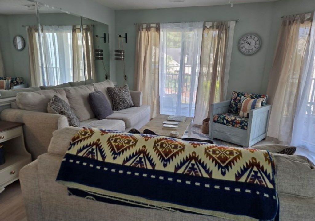 Photo of Livingroom in Calabash