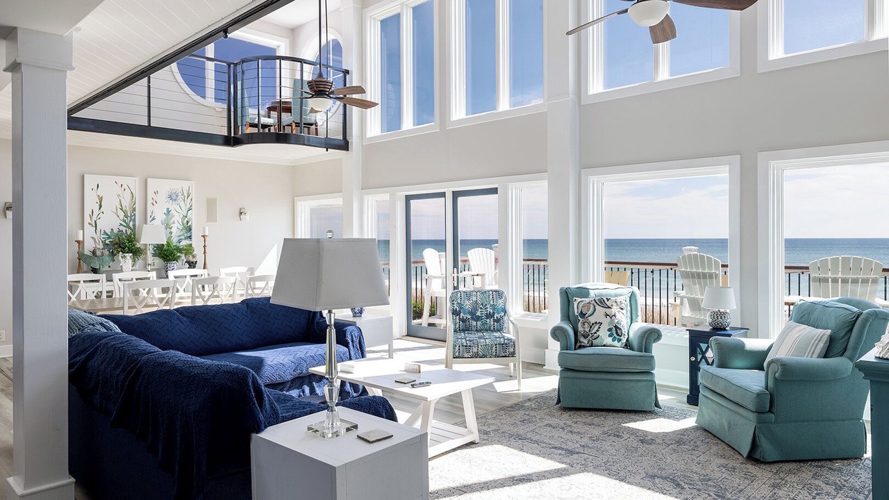 Photo of Livingroom in Pine Knoll Shores