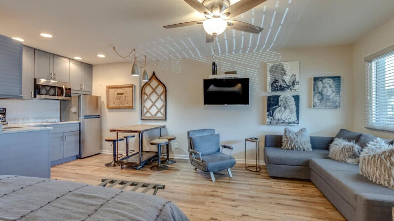 Photo of Livingroom in Melrose