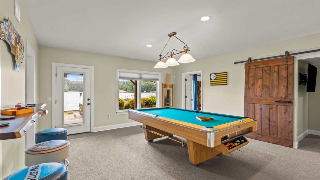 Photo of Bedroom in Southmont