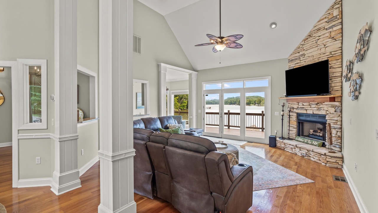 Photo of Livingroom in Southmont