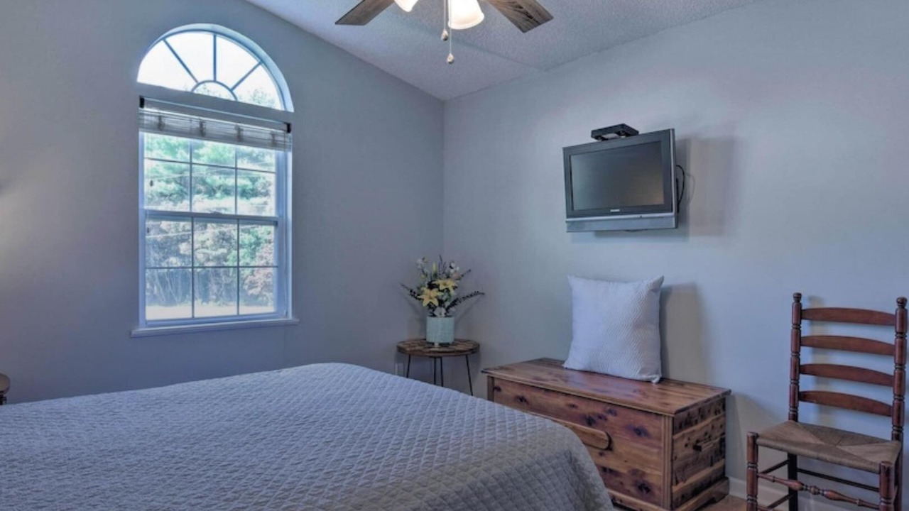 Photo of Bedroom in Mayhew