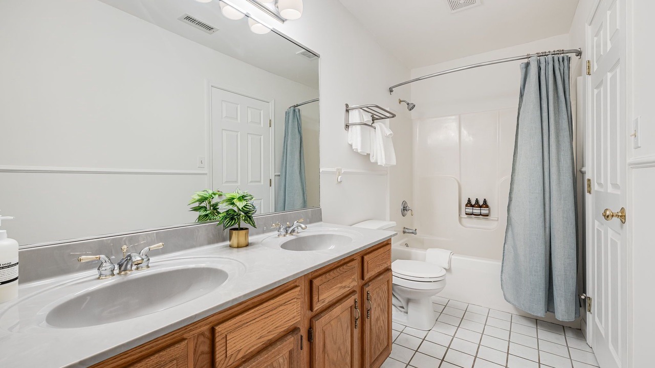 Photo of Bathroom in Alexander