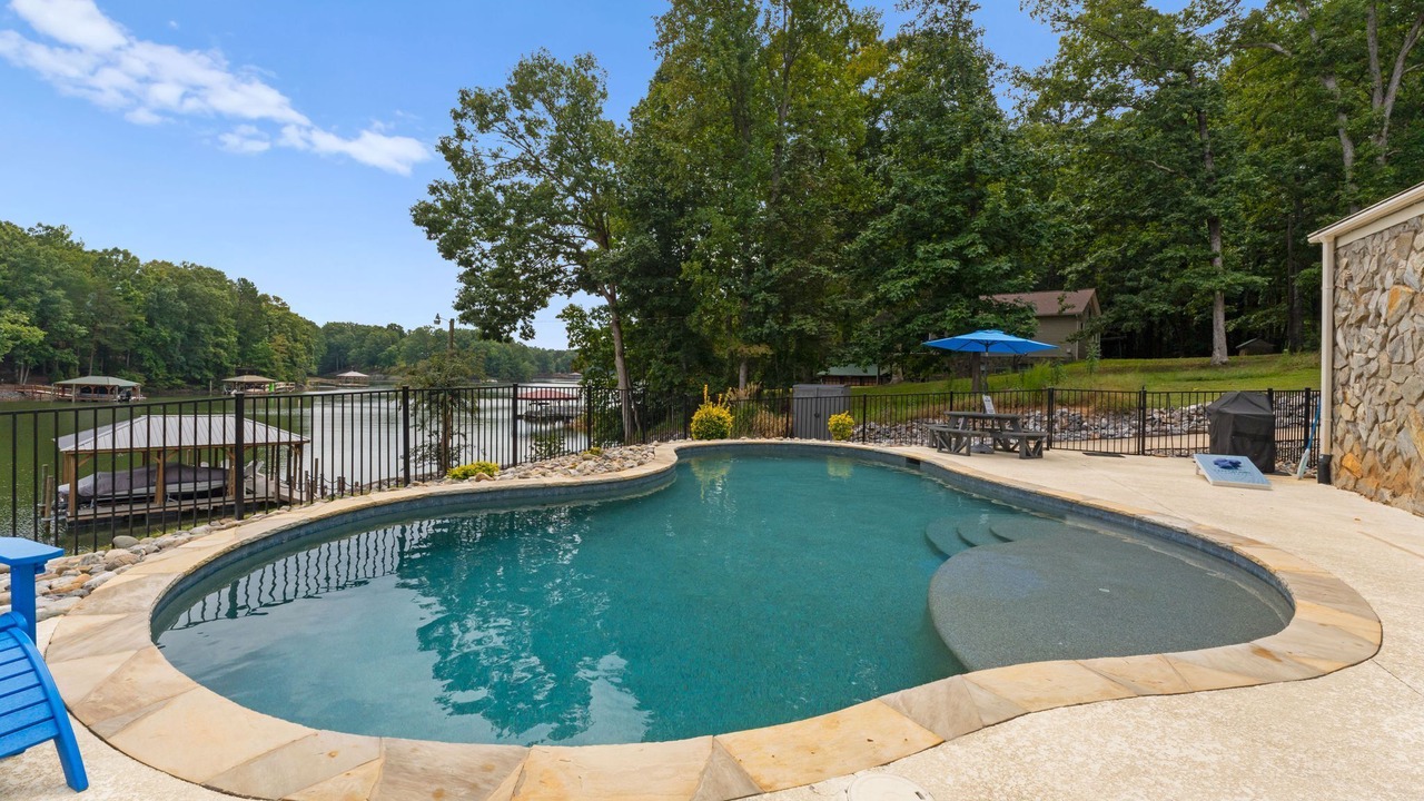 Photo of Outdoor in Troutman