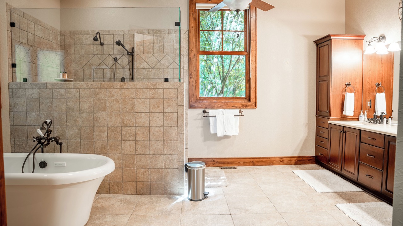 Photo of Bathroom in Bear Lake Reserve