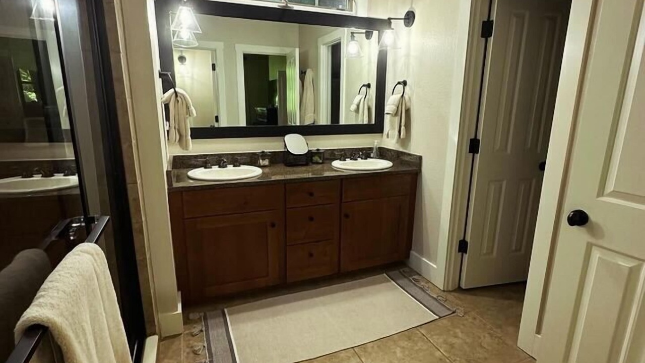 Photo of Bathroom in Bear Lake Reserve