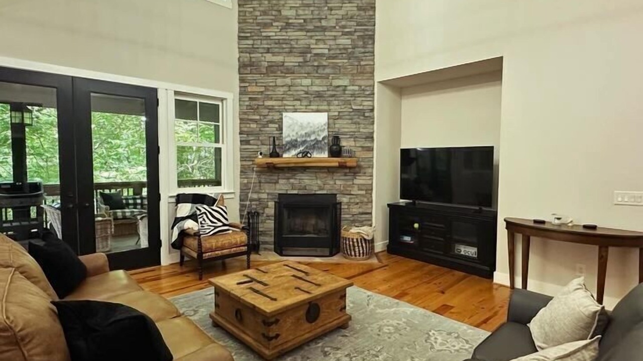 Photo of Livingroom in Bear Lake Reserve