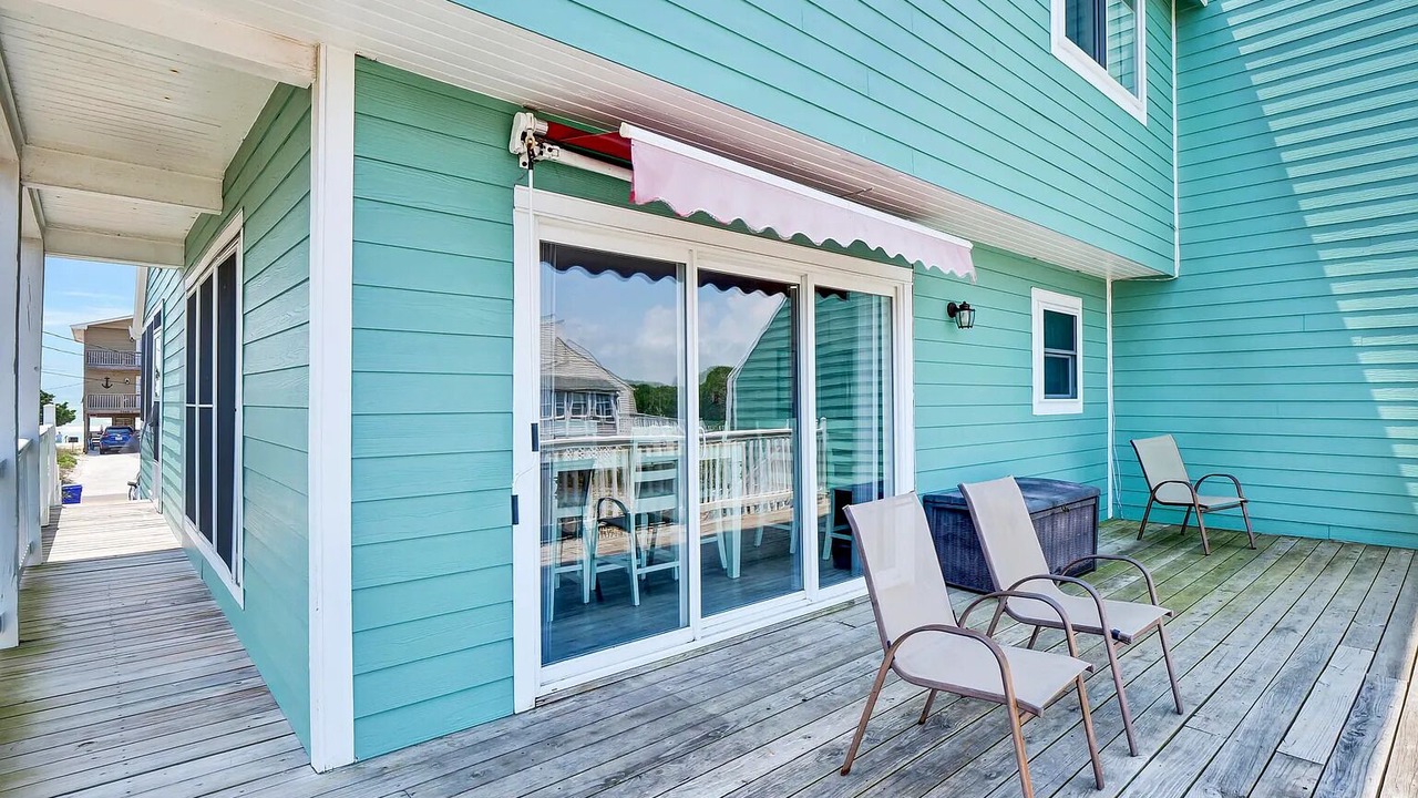 Photo of Patio Balcony in McCutcheon Field