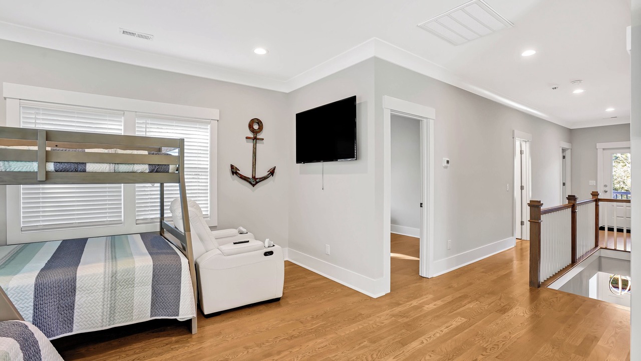 Photo of Bedroom in Tranquil Harbour
