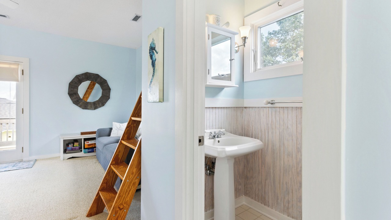 Photo of Bathroom in Ocean City Beach