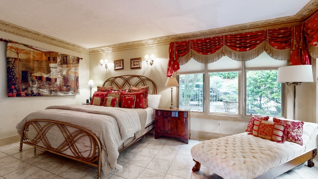 Photo of Bedroom in Lake Lure