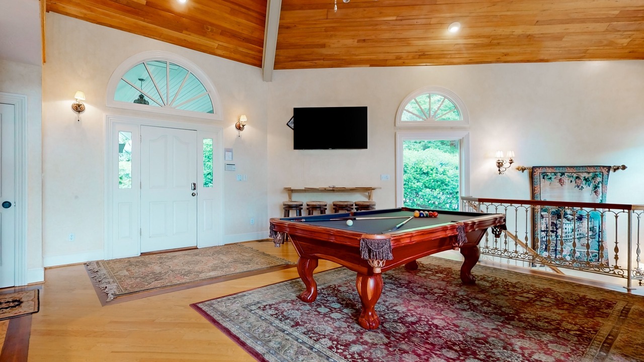 Photo of Bedroom in Lake Lure