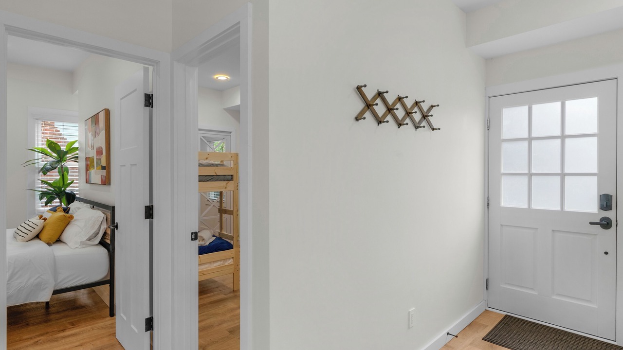 Photo of Bedroom in Plaza Midwood