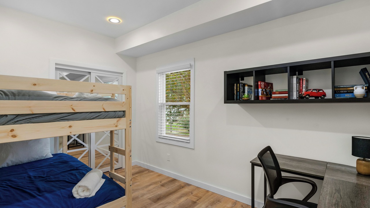 Photo of Bedroom in Plaza Midwood