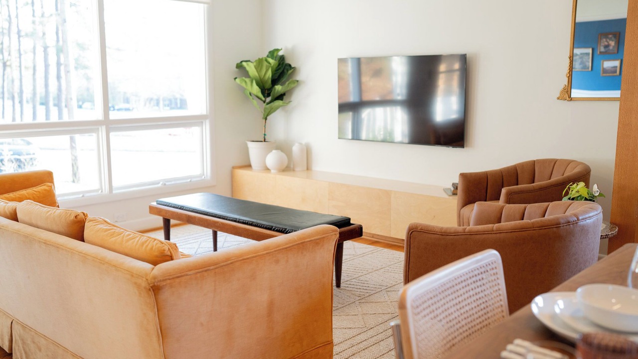 Photo of Livingroom in Downtown