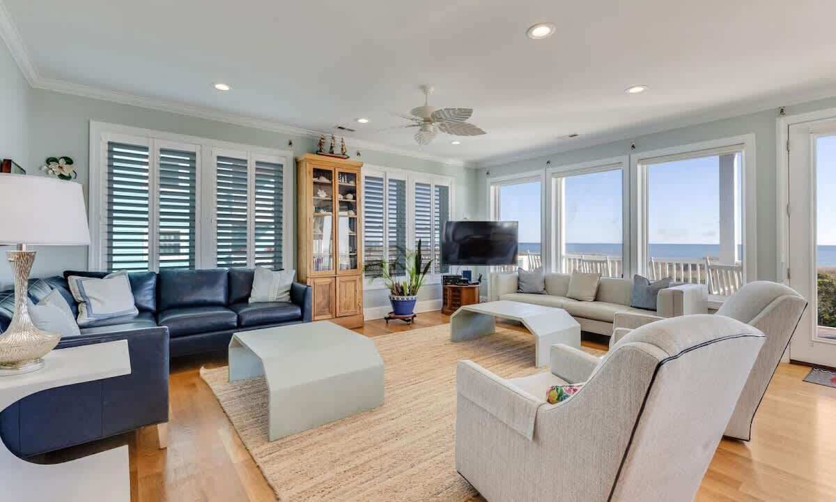 Photo of Livingroom in North Carolina Coast