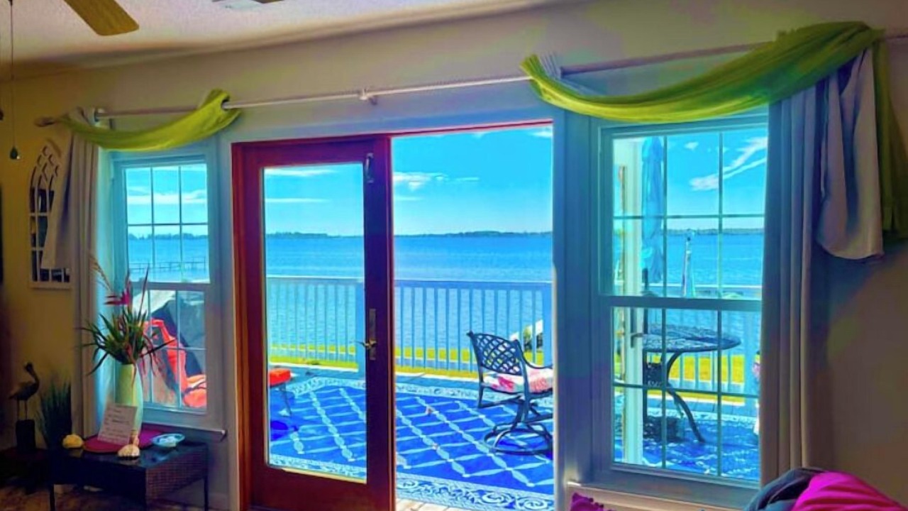Photo of Livingroom in Elizabeth City