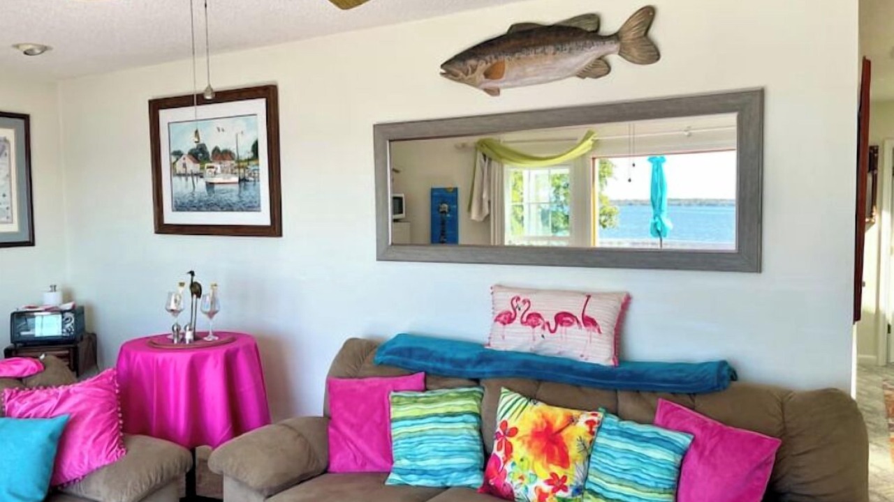Photo of Livingroom in Elizabeth City