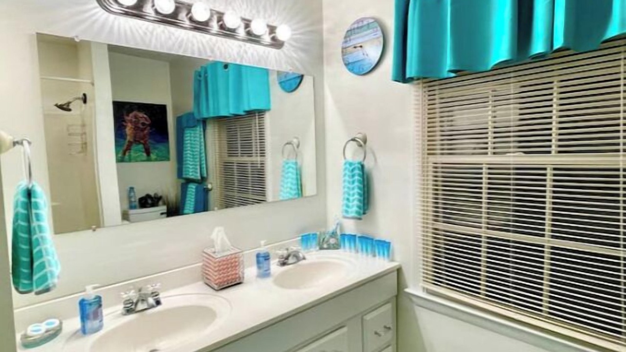 Photo of Bathroom in Elizabeth City