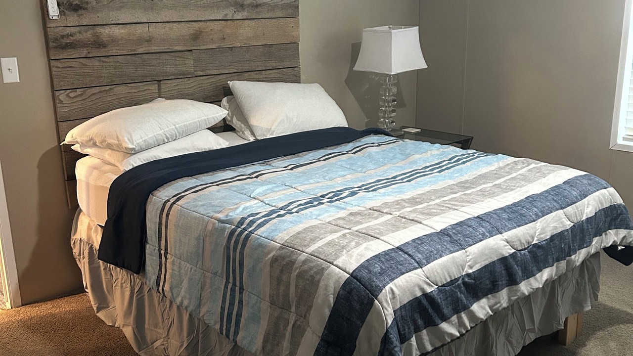Photo of Bedroom in Cedar Point