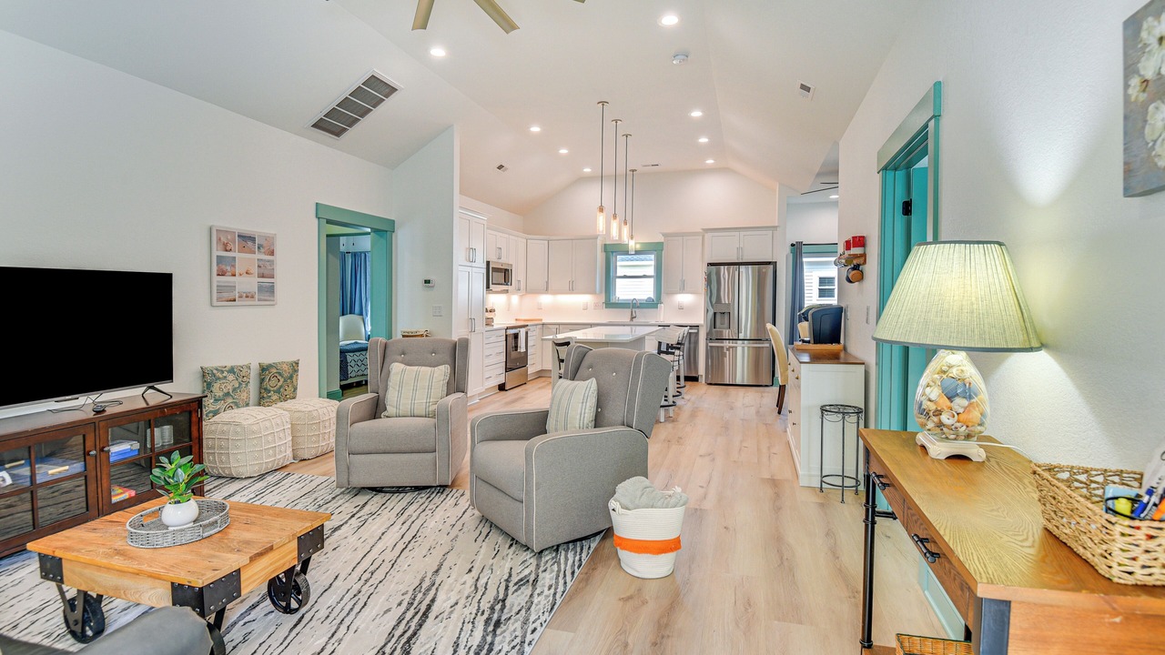 Photo of Bedroom in Manteo