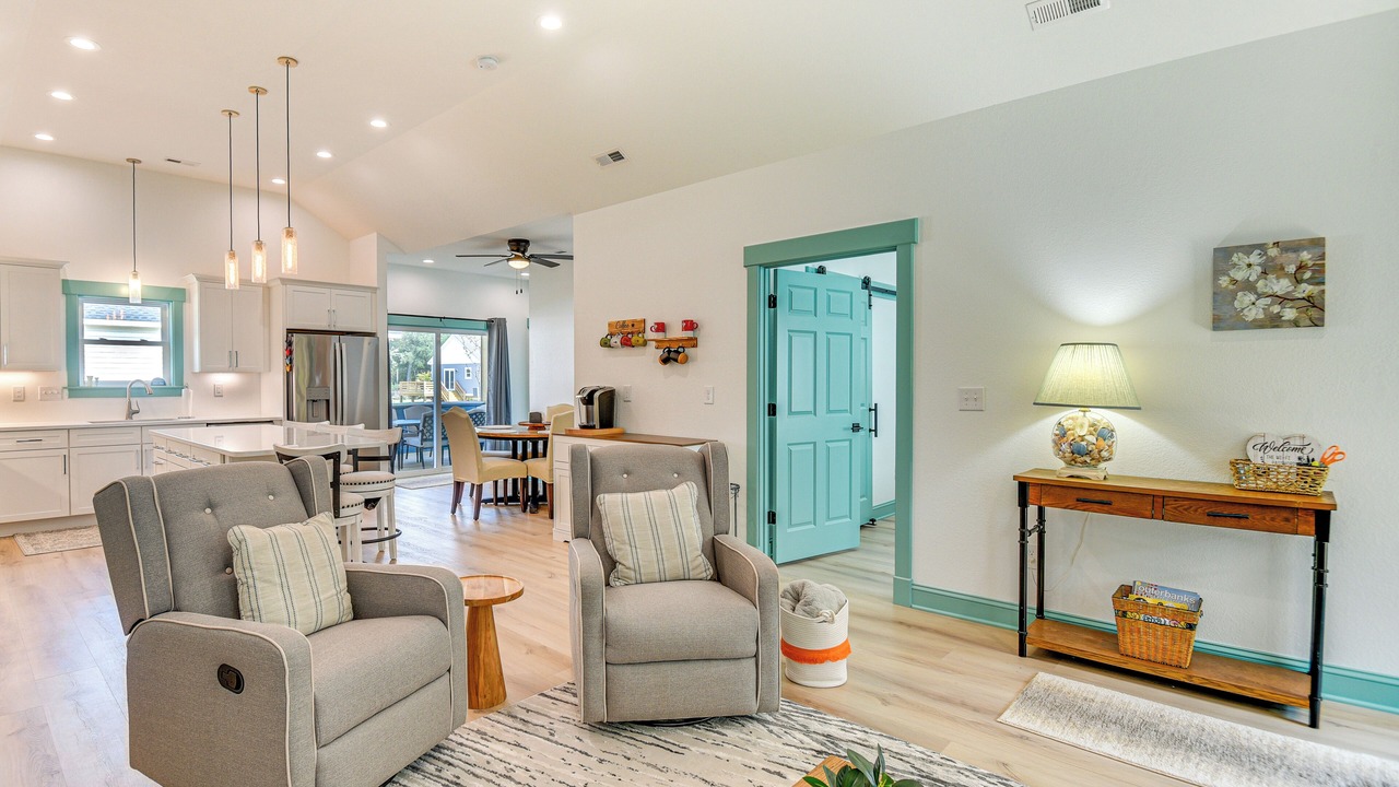 Photo of Livingroom in Manteo