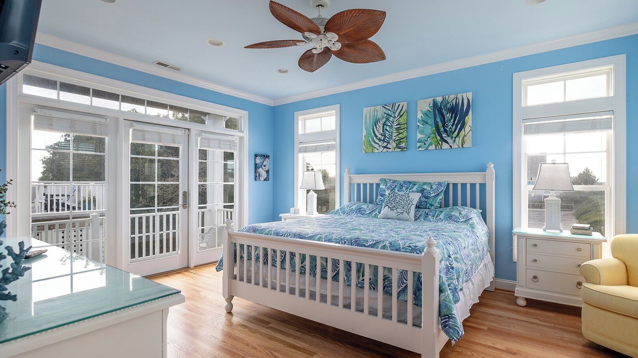 Photo of Others in Pine Knoll Shores