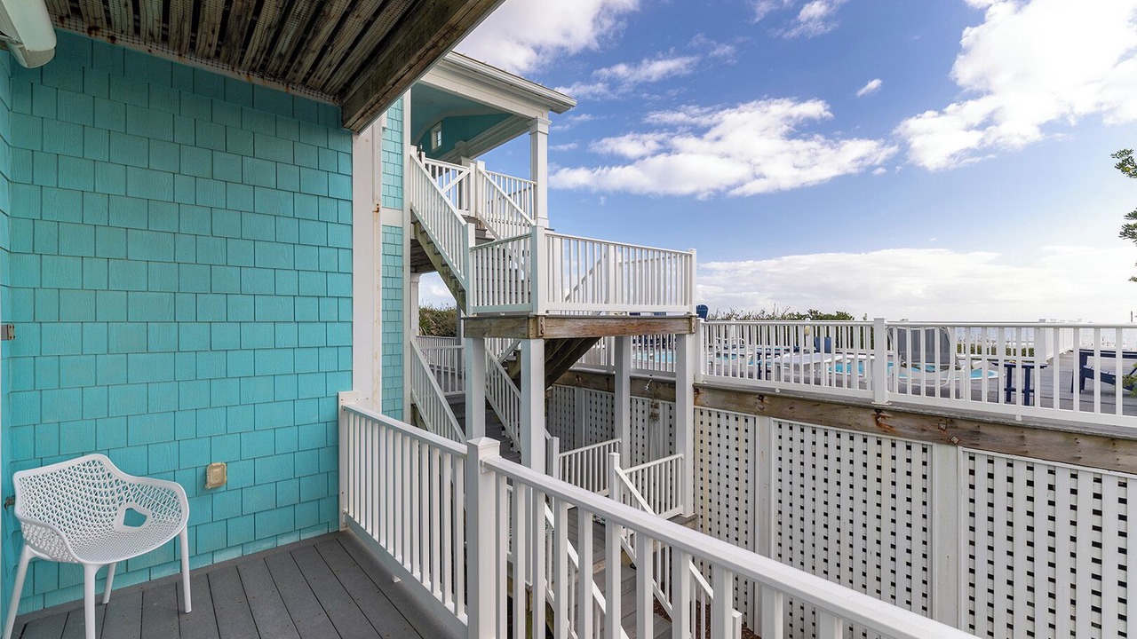 Photo of Patio Balcony in Pine Knoll Shores