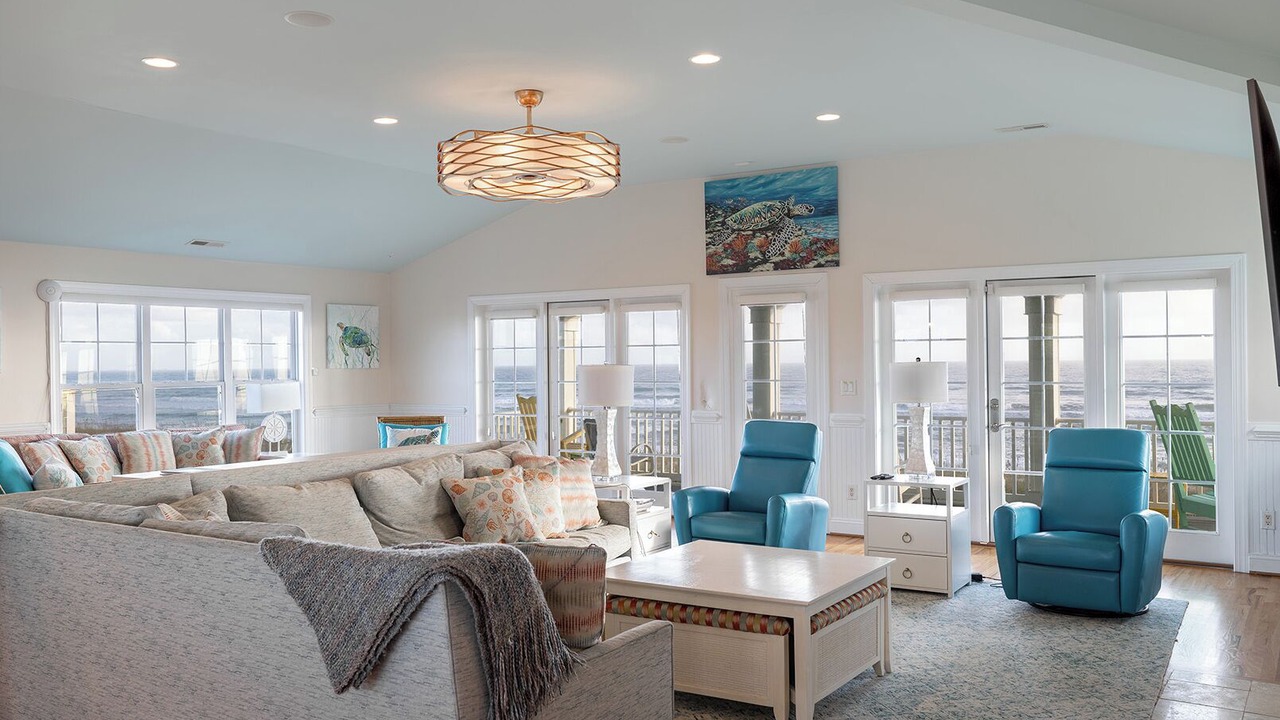 Photo of Livingroom in Pine Knoll Shores