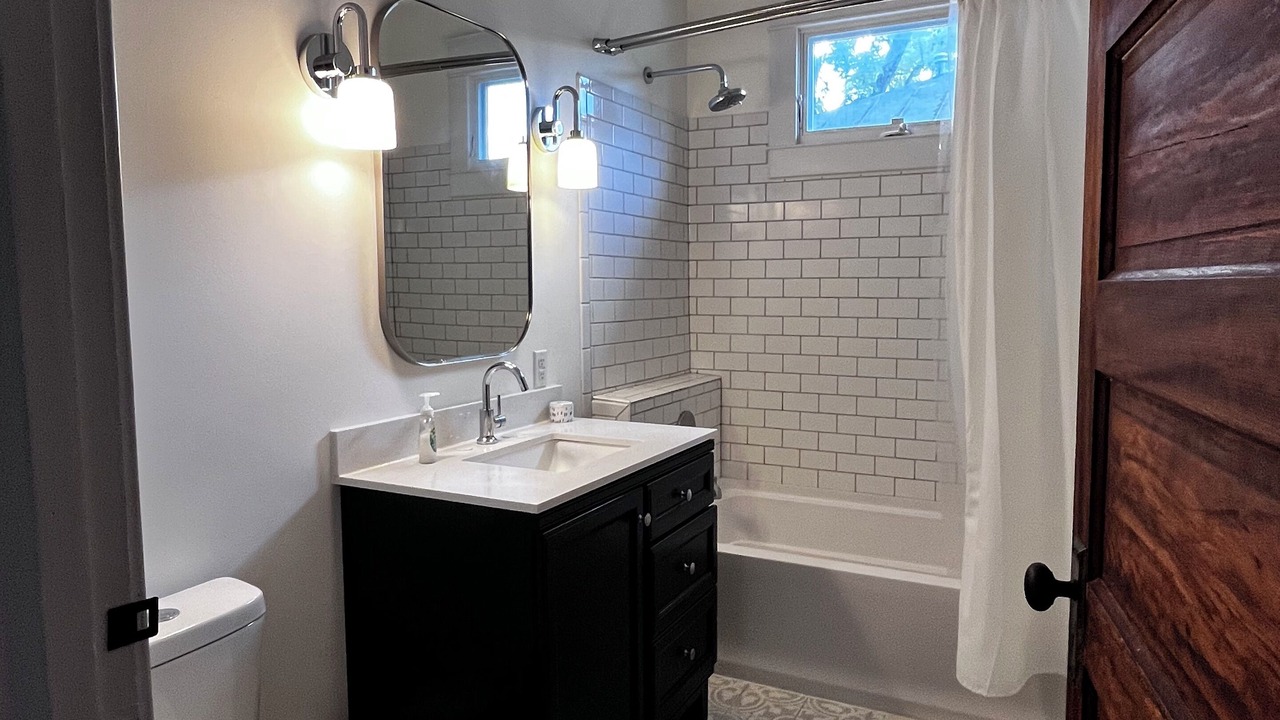 Photo of Bathroom in New Bern