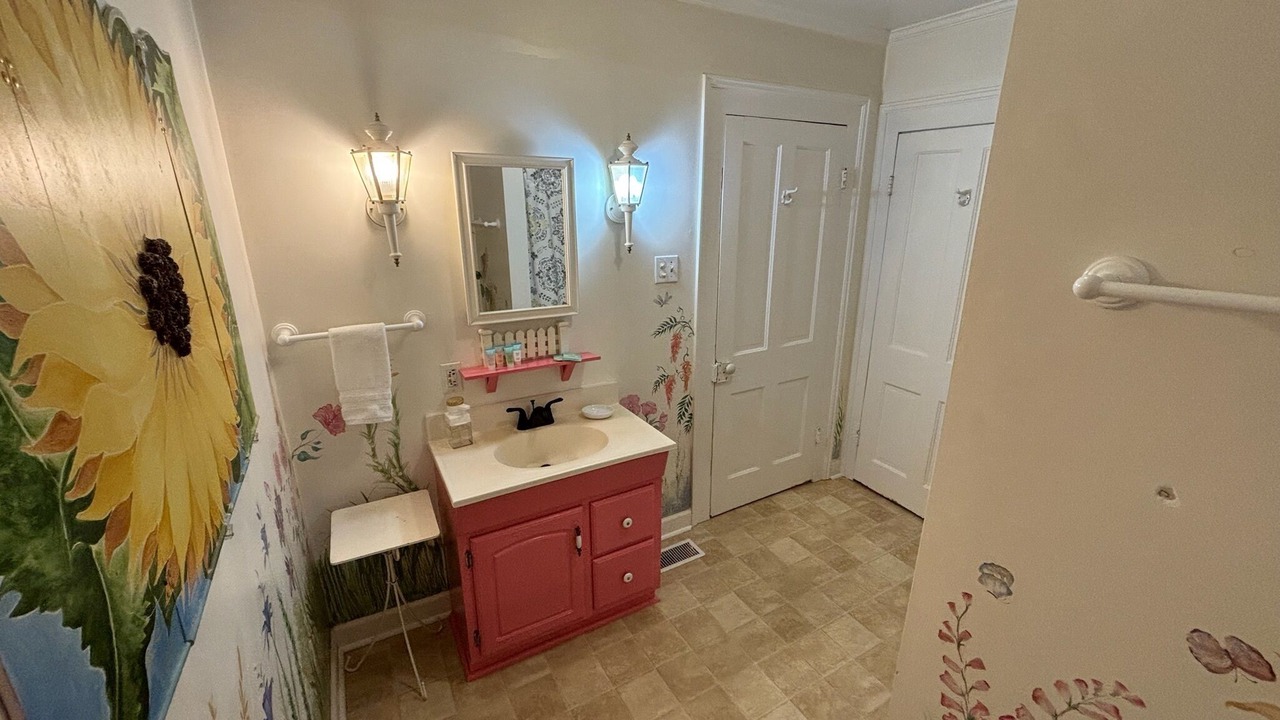 Photo of Bathroom in Washington