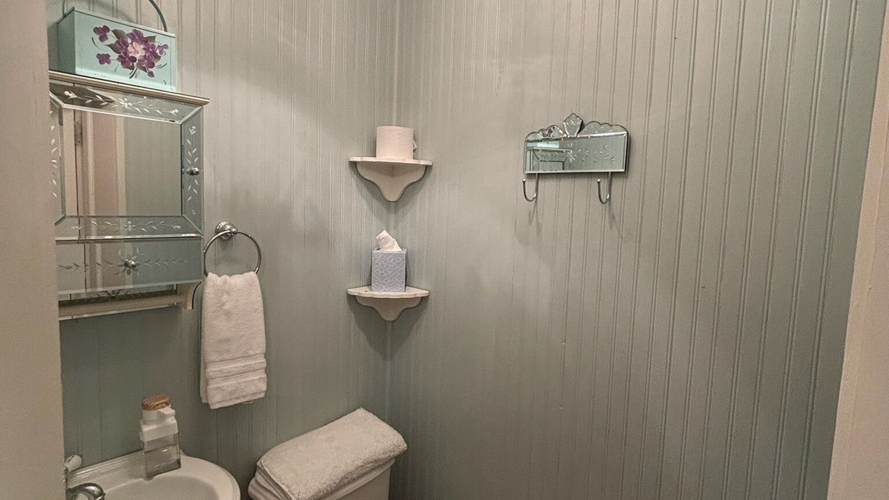 Photo of Bathroom in Washington