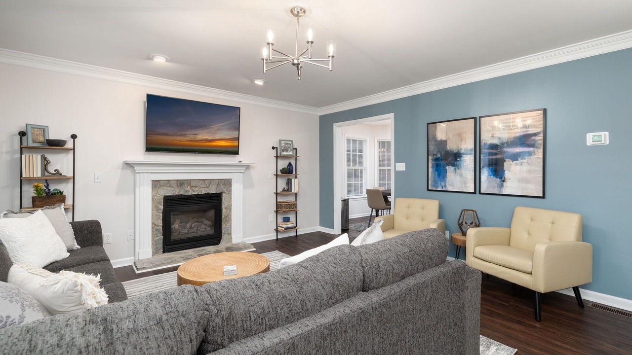 Photo of Livingroom in Winston - Salem