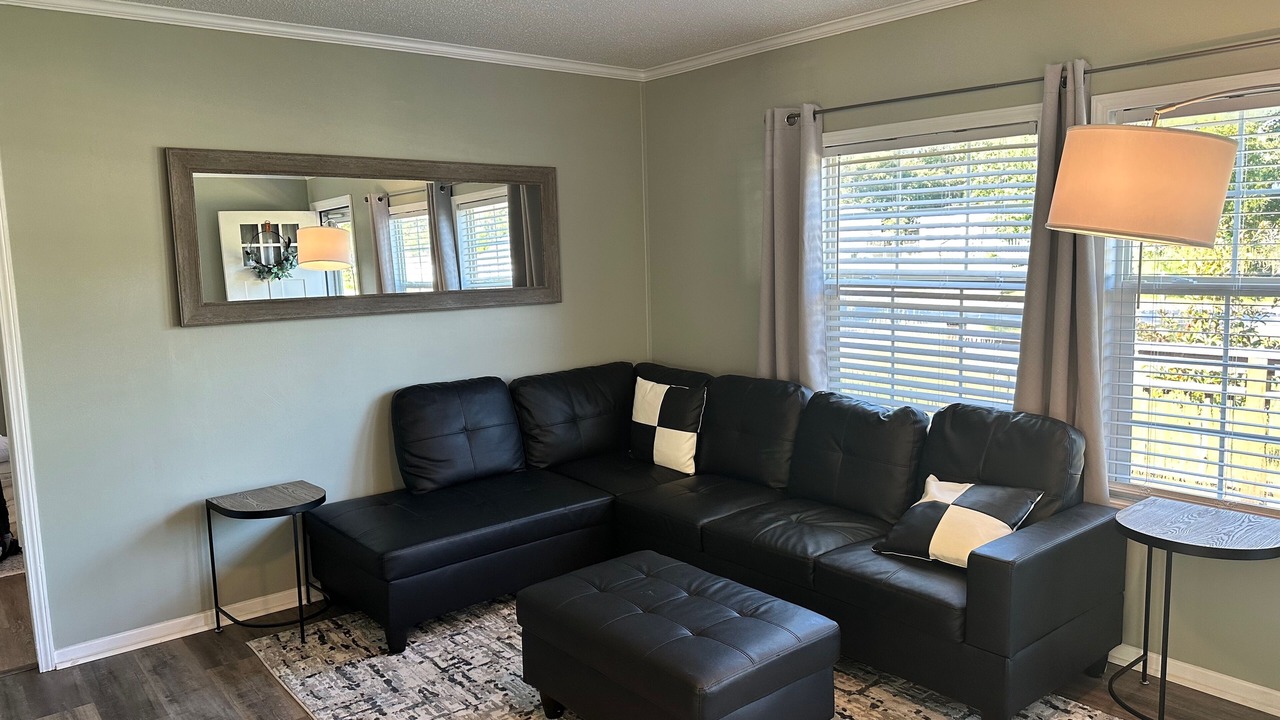 Photo of Livingroom in Newport