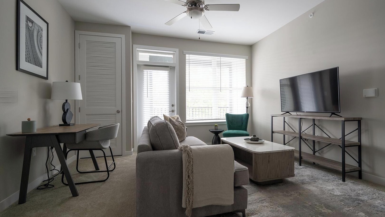Photo of Livingroom in Huntersville