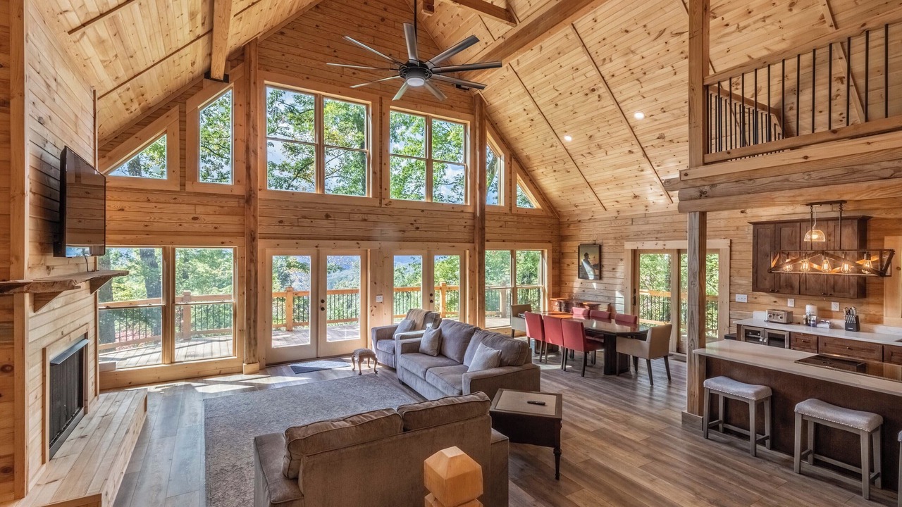 Photo of Livingroom in Qualla