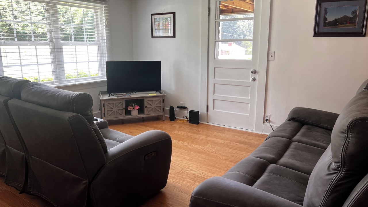 Photo of Livingroom in Pilot Mountain