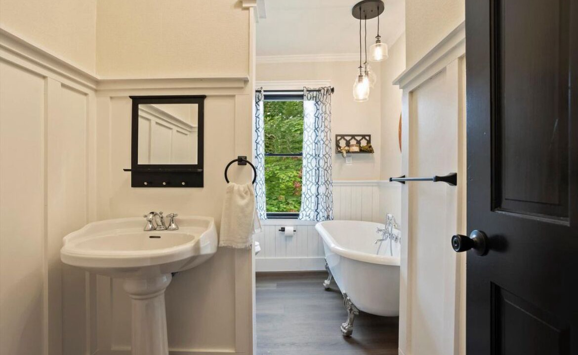 Photo of Bathroom in Beech Island