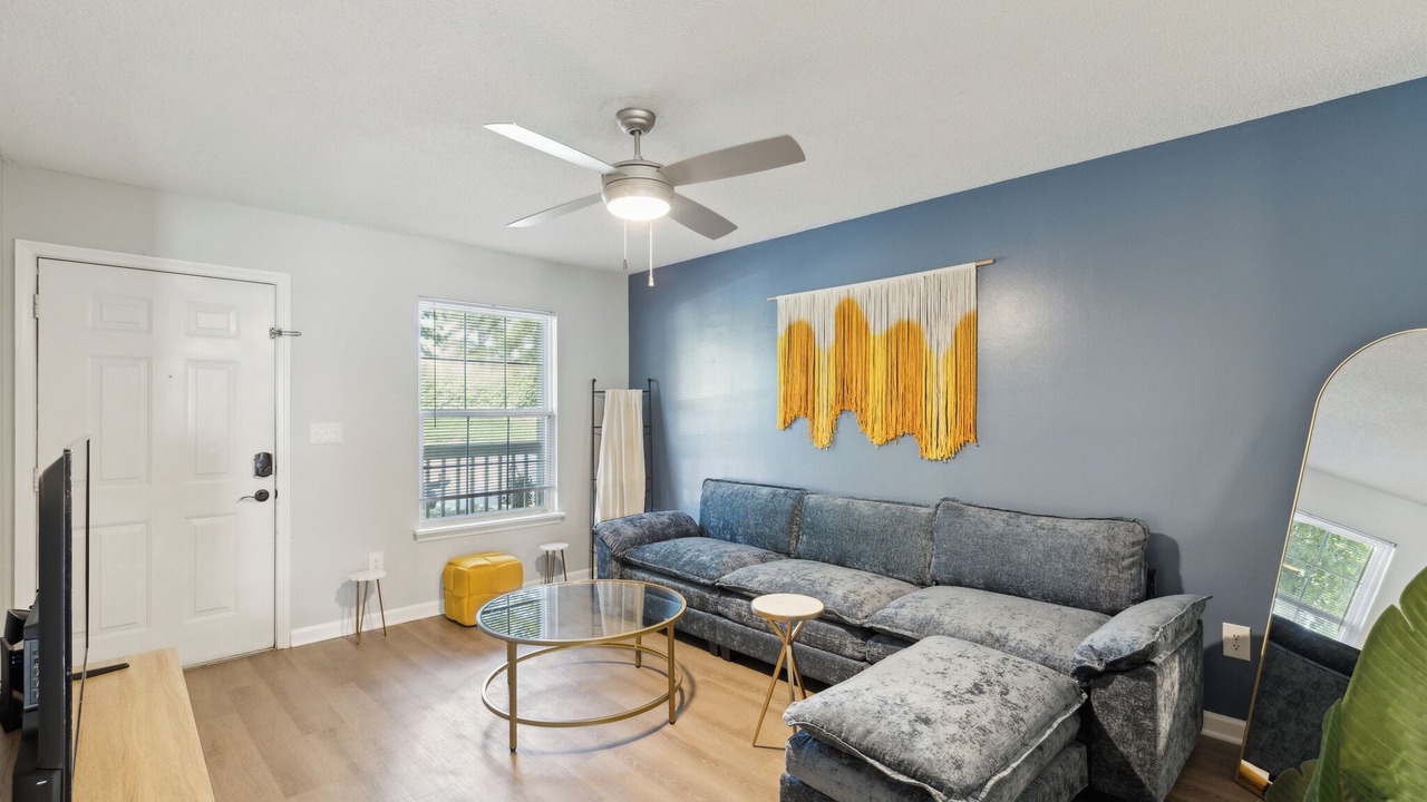 Photo of Livingroom in Westover