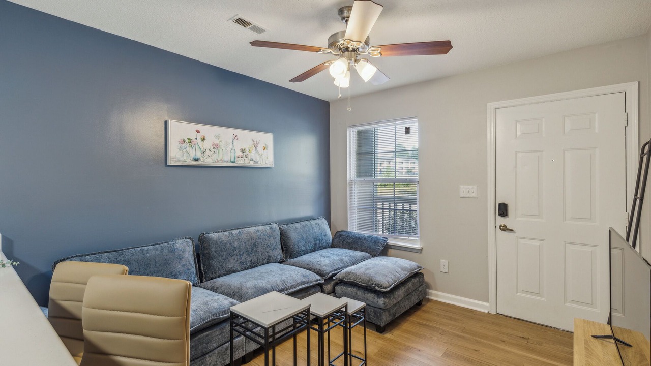 Photo of Livingroom in Westover