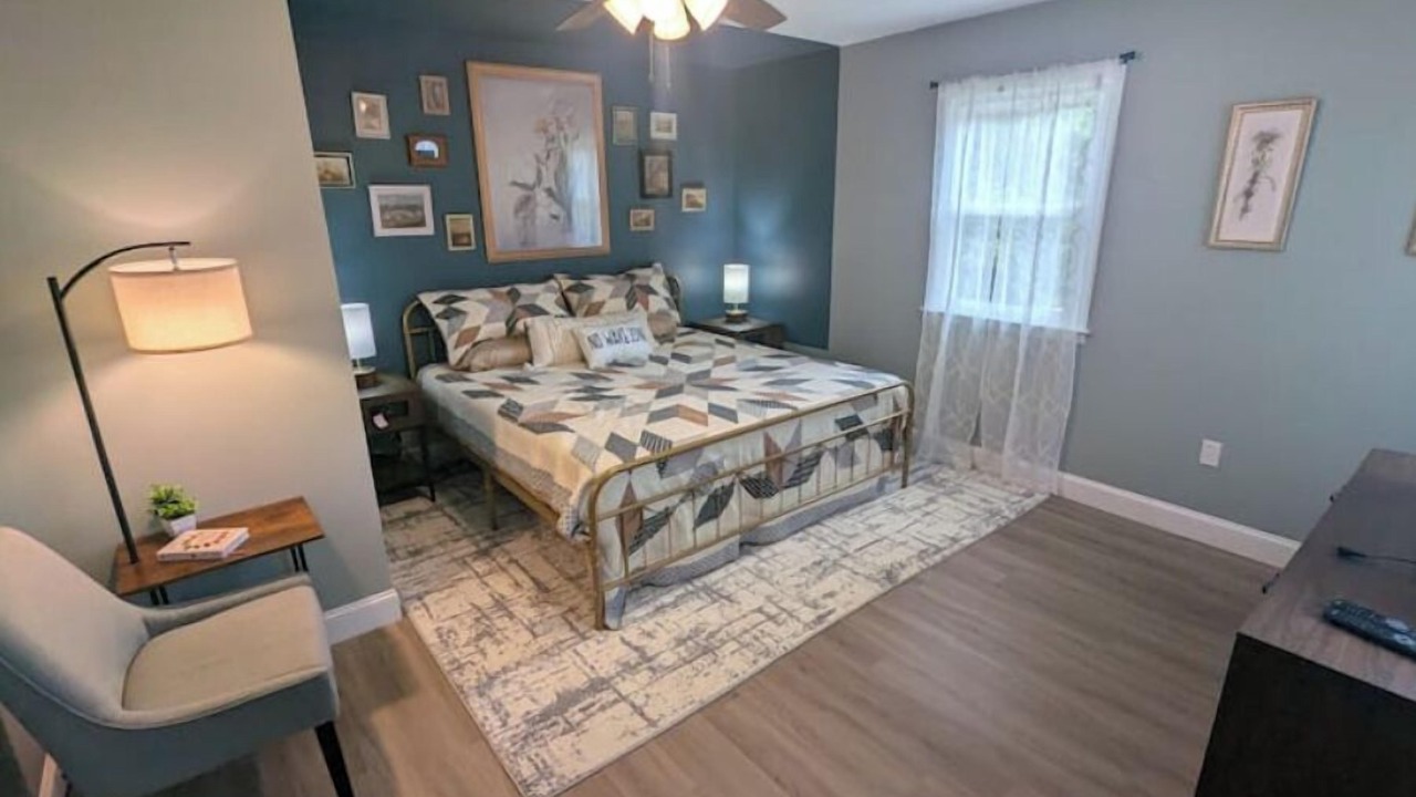 Photo of Bedroom in Roxboro