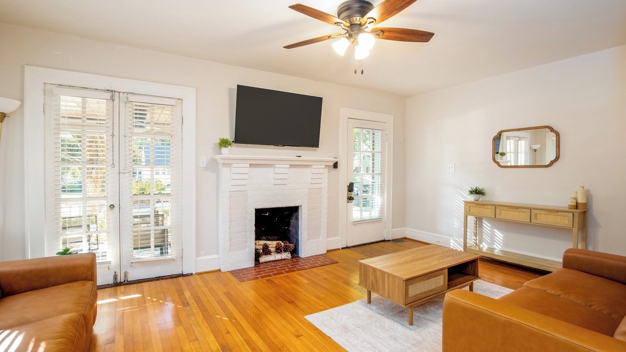 Photo of Livingroom in Winston - Salem
