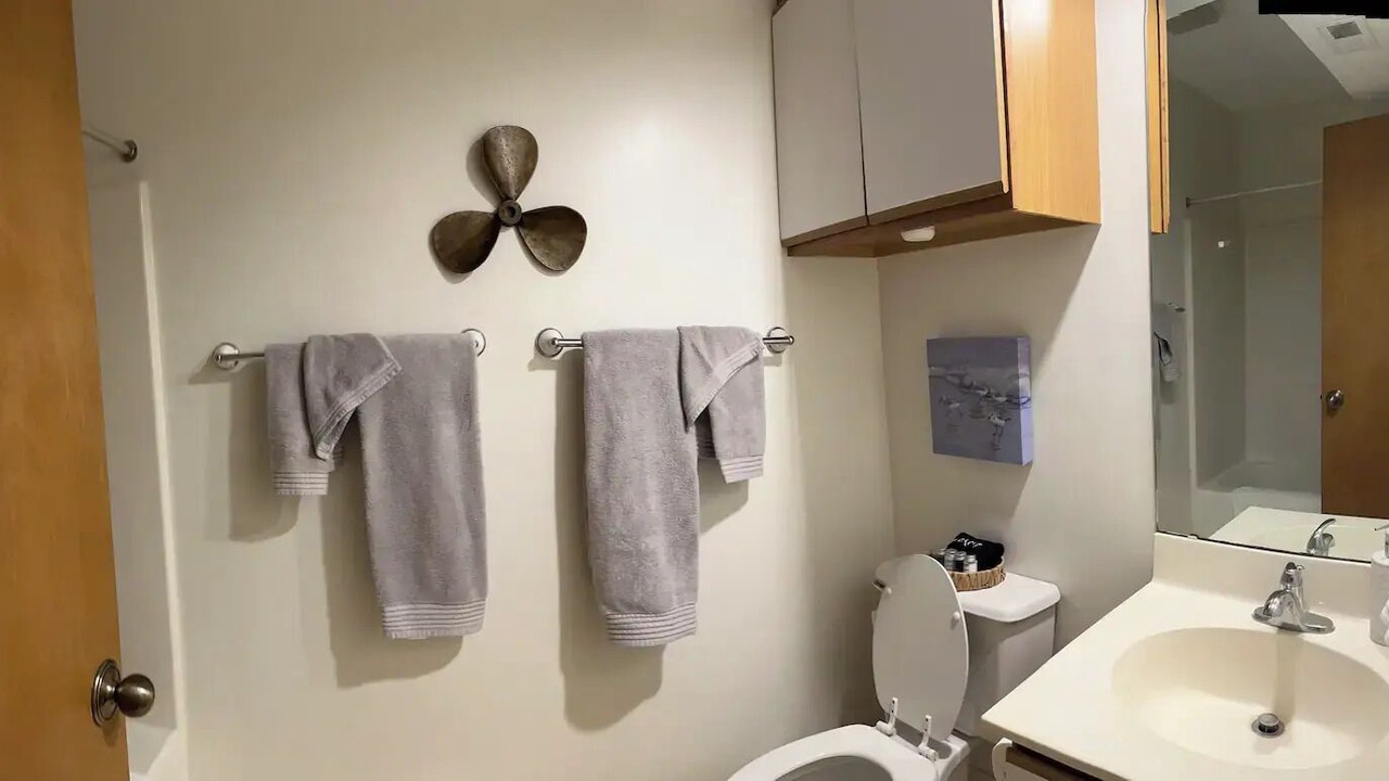 Photo of Bathroom in Fairfield Harbour