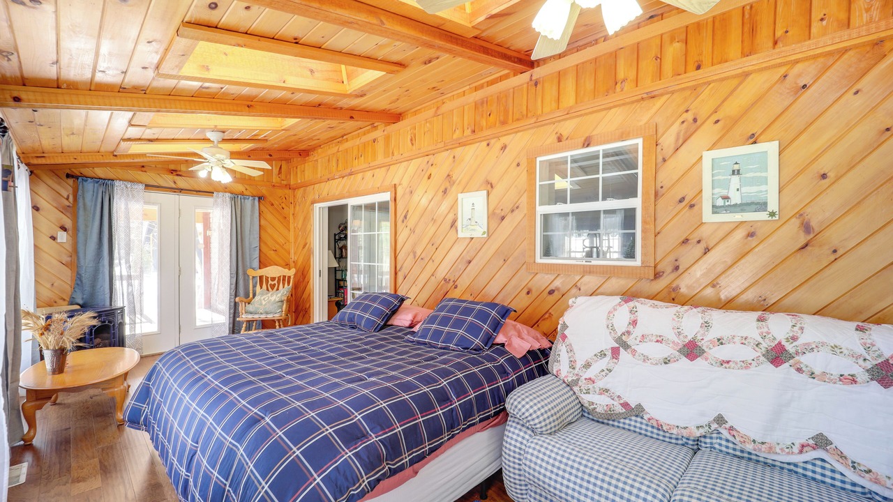 Photo of Bedroom in Charter Hills