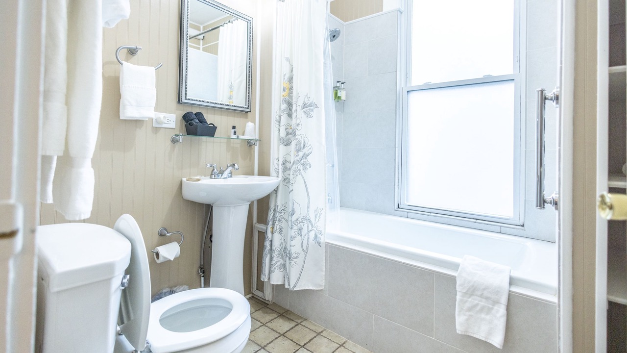 Photo of Bathroom in Hendersonville