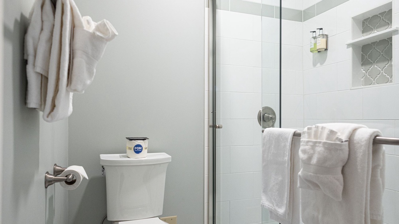 Photo of Bathroom in Hendersonville