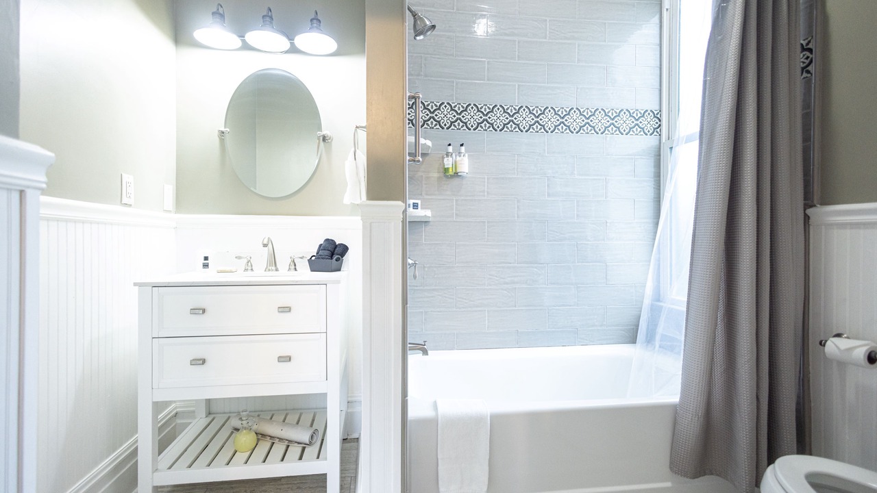 Photo of Bathroom in Hendersonville
