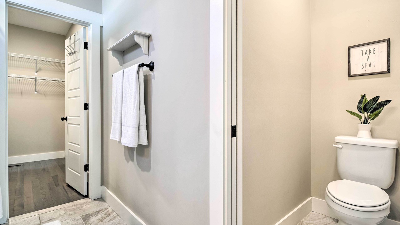 Photo of Bathroom in Oakley
