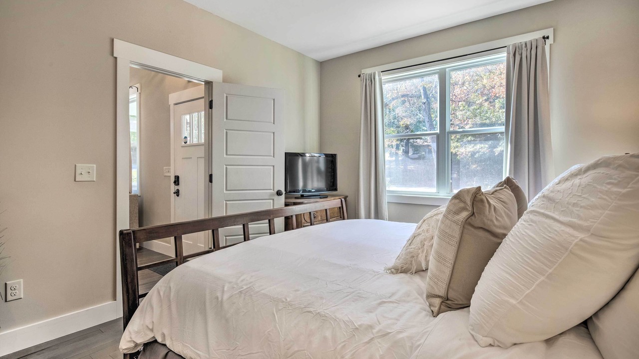 Photo of Bedroom in Oakley