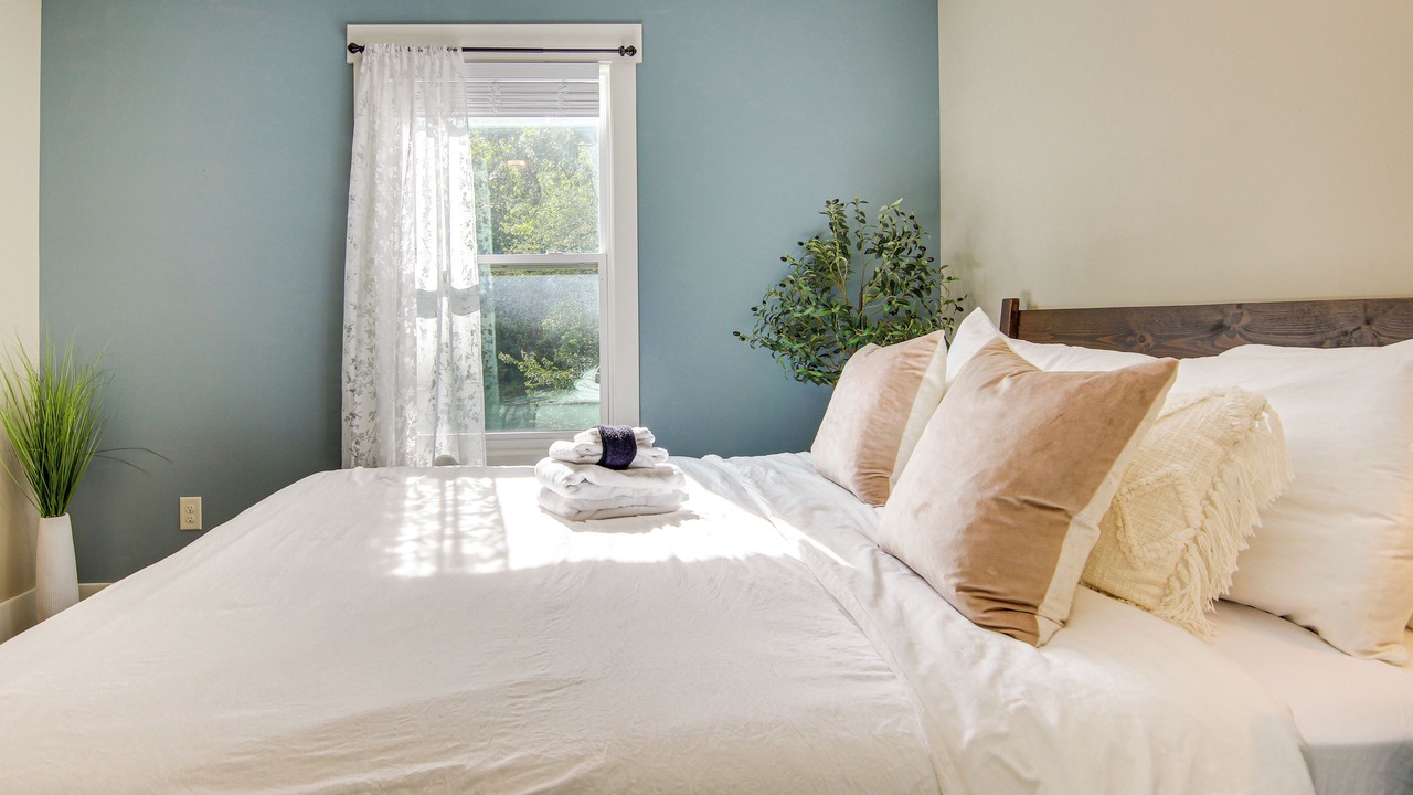 Photo of Bedroom in Oakley